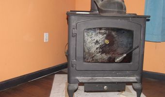 786 Dutton Brook Ln, Brownington, VT 05860