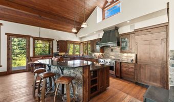 500 Wild Swan Trl, Bigfork, MT 59911