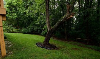 8225 TRIPLE CROWN Rd, Bowie, MD 20715