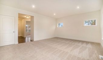 7951 Snow View Dr SE, Alto, MI 49302