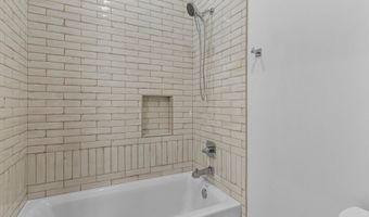 207 Heritage Pt N, Alexander City, AL 35010