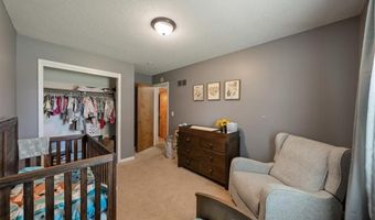 15629 Klamm St, Basehor, KS 66007