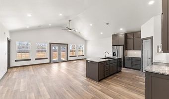 205 Lindsey Ave, Adair, OK 74330