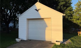 2414 Watson Ave, Alliance, OH 44601