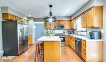 1012 Coopers Run, Amherst, OH 44001
