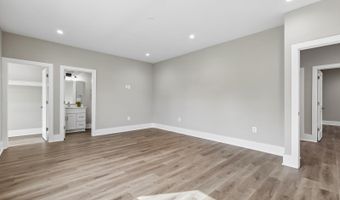 735 N GEORGE MASON Dr, Arlington, VA 22203