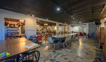 2121 Batesville Blvd, Batesville, AR 72501