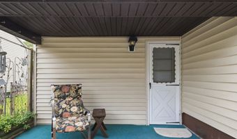 49 Gipp Rd, Albany, NY 12203