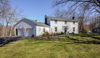 42 Wedgewood Dr, Danbury, CT 06811
