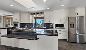 3181 Goldenspur Dr, Camarillo, CA 93010