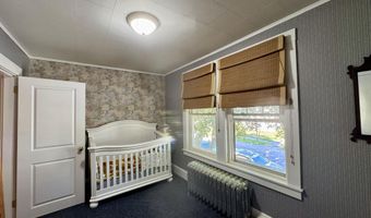 104 7th St, Bangor, ME 04401