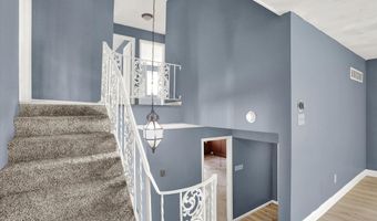 826 Yorkshire Rd, Anderson, IN 46012