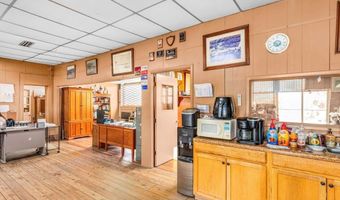 323 Water St, Apalachicola, FL 32320