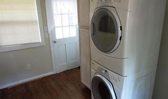 305 Summit St, Aberdeen, NC 28315