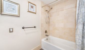 312 Mountainside Dr, Alloway, NJ 07422