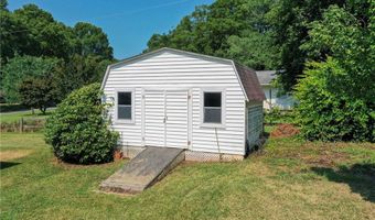 167 Fairway Rd, Advance, NC 27006