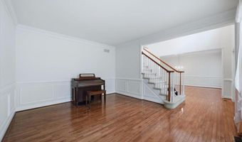 17 WATERTON Dr, Bear, DE 19701