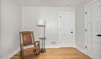 1858 Rutledge St, Madison, WI 53704