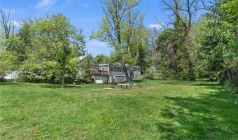 19 Hardwick St, Cumberland, RI 02864