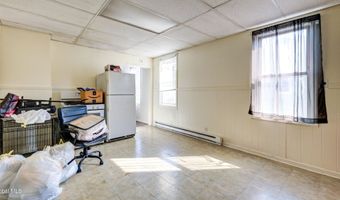 3 Young Ave, Amsterdam, NY 12010