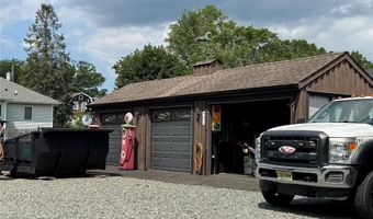 131 Hickory Ave, Bergenfield, NJ 07621