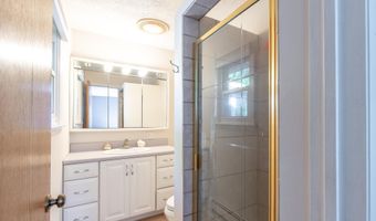 205 Westview Dr, Alma, MI 48801