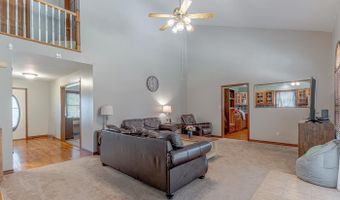 13633 U.S. 62, Ash Flat, AR 72513