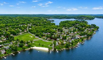 15 Berkshire Dr, Brookfield, CT 06804