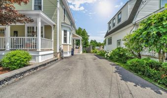143 Maple St, Bangor, ME 04401