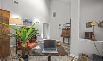880 PARADISE Ln, Atlantic Beach, FL 32233