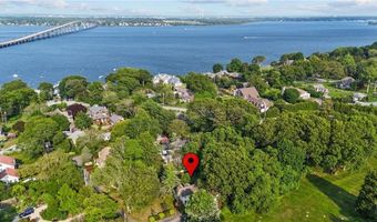 105 North Rd, North Kingstown, RI 02874