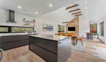 72 Keats Ln, Albrightsville, PA 18210