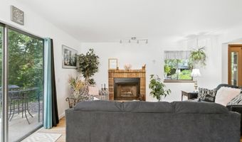 4465 Crescent Rd, Fitchburg, WI 53711