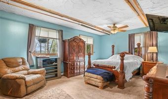 5122 Elizabeth Ln, Almont, MI 48003