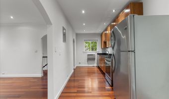 3498 MARTHA CUSTIS Dr 317, Alexandria, VA 22302