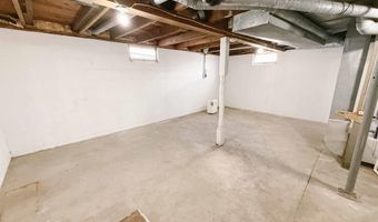 704 3rd Ave, Alton, IA 51003