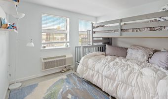 9 Pearl St 1G, Beach Haven, NJ 08008