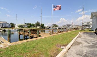 127 Old Causeway Rd 27, Atlantic Beach, NC 28512
