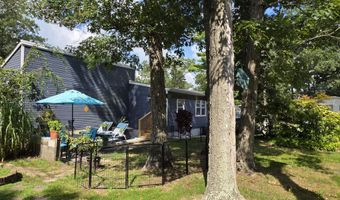 107 Redwood Dr, Barnegat, NJ 08005