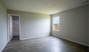110 Pin Oak Dr, Aurora, MO 65605