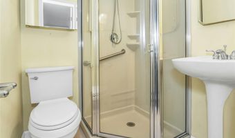 55 Harbor N, Amityville, NY 11701