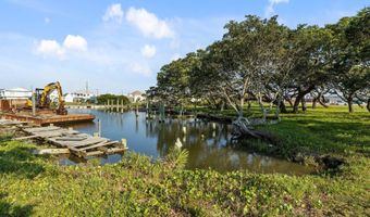 104 Atlantic Beach Cswy, Atlantic Beach, NC 28512