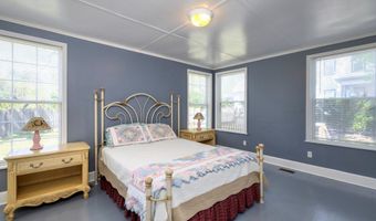 411 N Main St, Bishopville, SC 29010