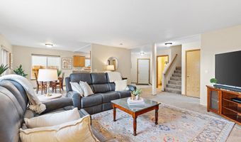 20794 WALNUT St NE, Aurora, OR 97002