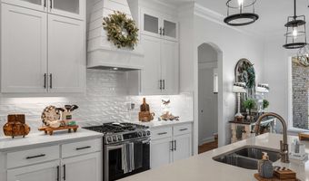 568 Newburyport St, Blanchard, LA 71107