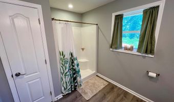 574 N Creek Rd, Appomattox, VA 24522