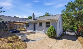 3141 CLAYBORNE Ave, Alexandria, VA 22306