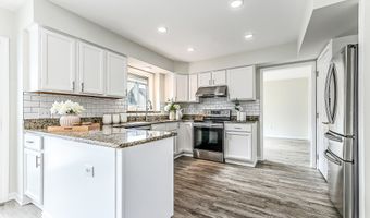 2400 Rockport Ct, Ann Arbor, MI 48103