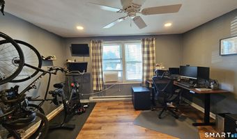 150 Beachview Ave 290, Bridgeport, CT 06605