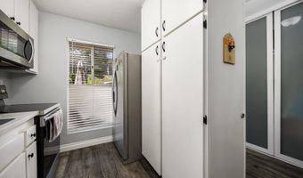 5700 Baltimore Dr 215, La Mesa, CA 91942